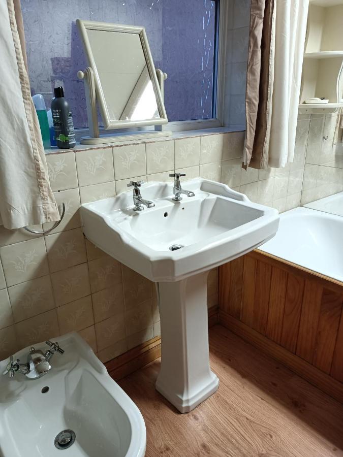 Hotel 5 Ravenhurst Drive Уолсолл Экстерьер фото